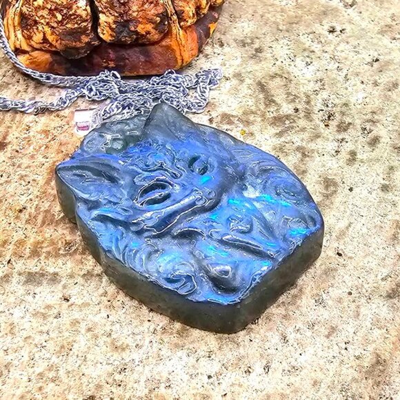 Nature Labradorite Carved Flashy Nine Tail Fox Pendant Necklace - Picture 6 of 10